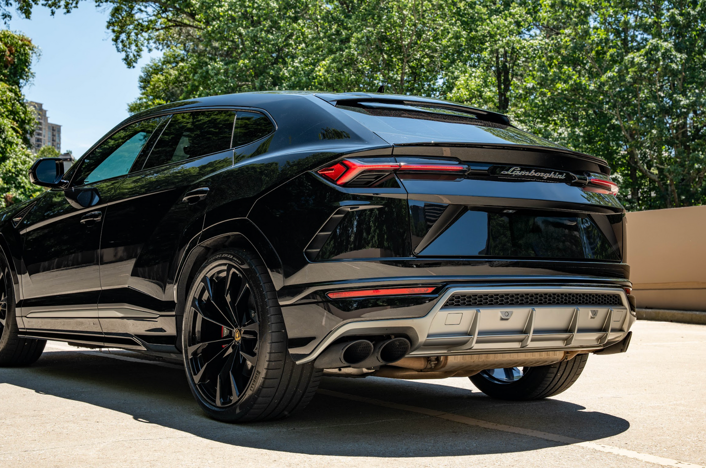 Lamborghini Urus Black