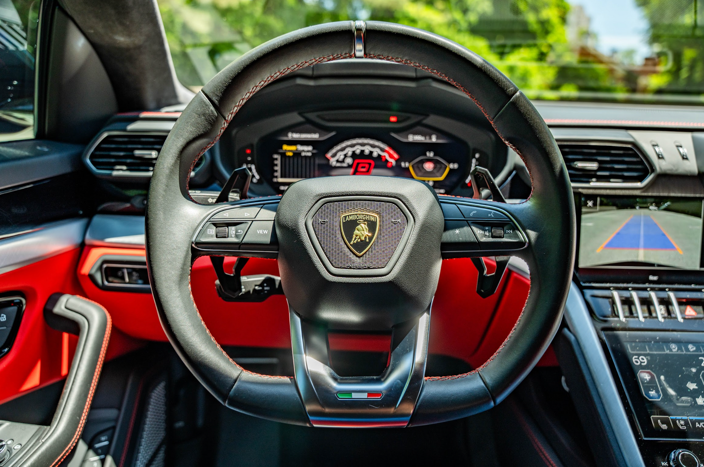 Lamborghini Urus Black