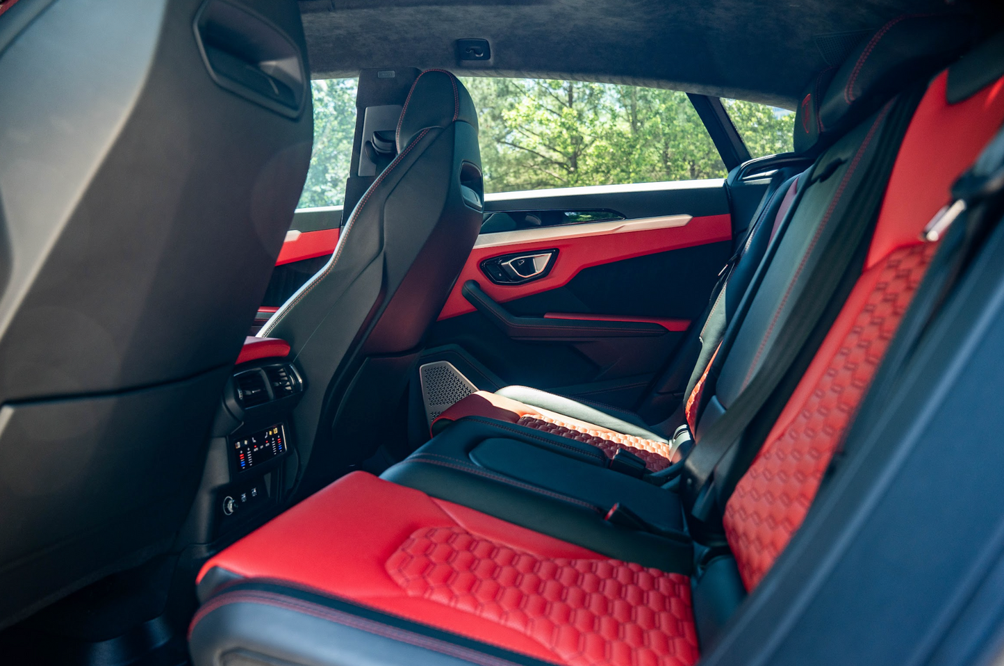 Lamborghini Urus Black