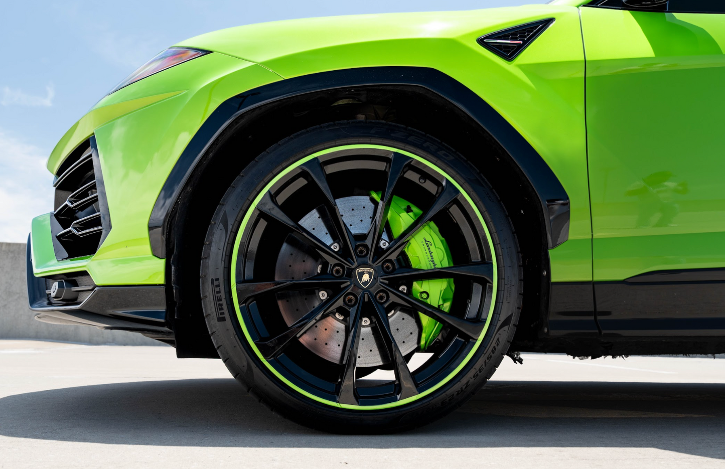 Lamborghini Urus Green